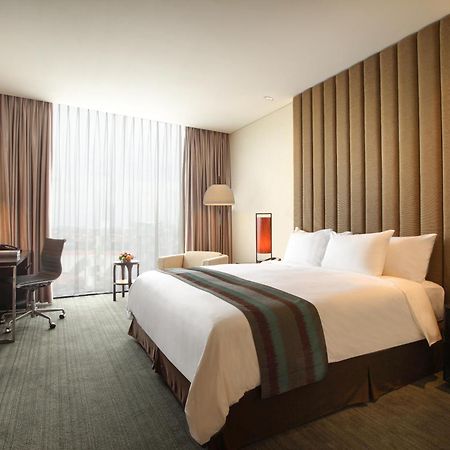 Po Hotel Semarang Luaran gambar