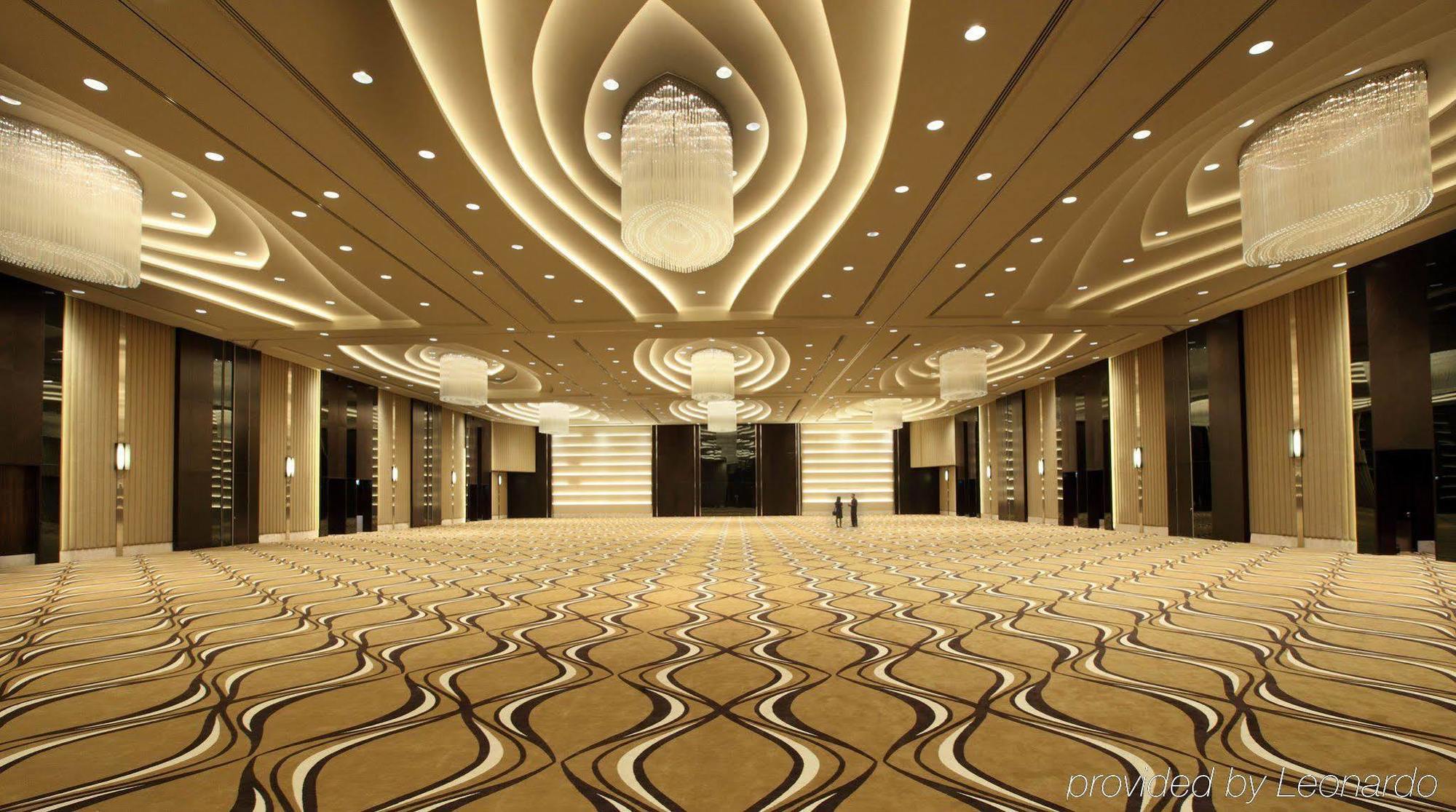 Po Hotel Semarang Kemudahan gambar