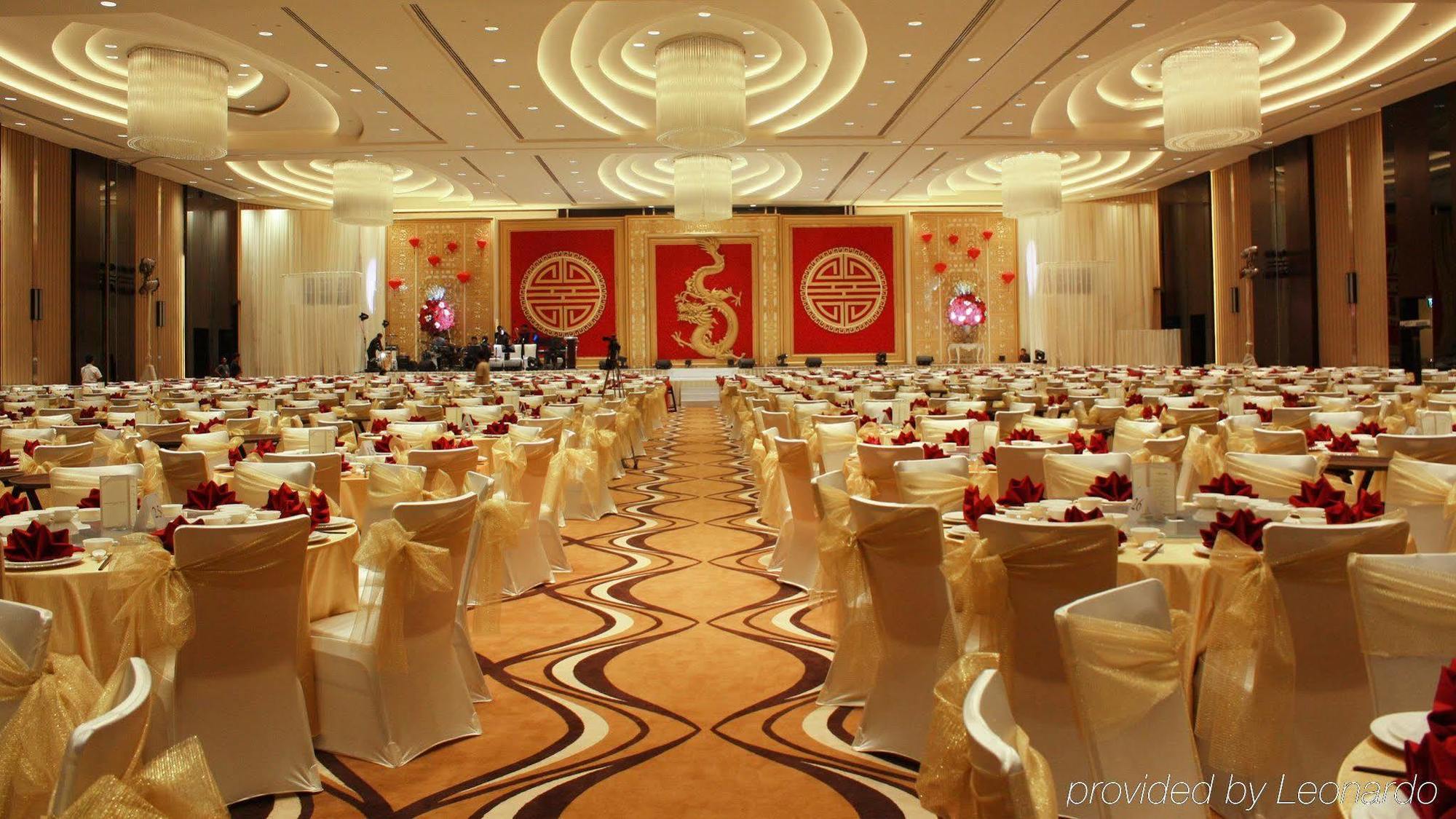 Po Hotel Semarang Luaran gambar